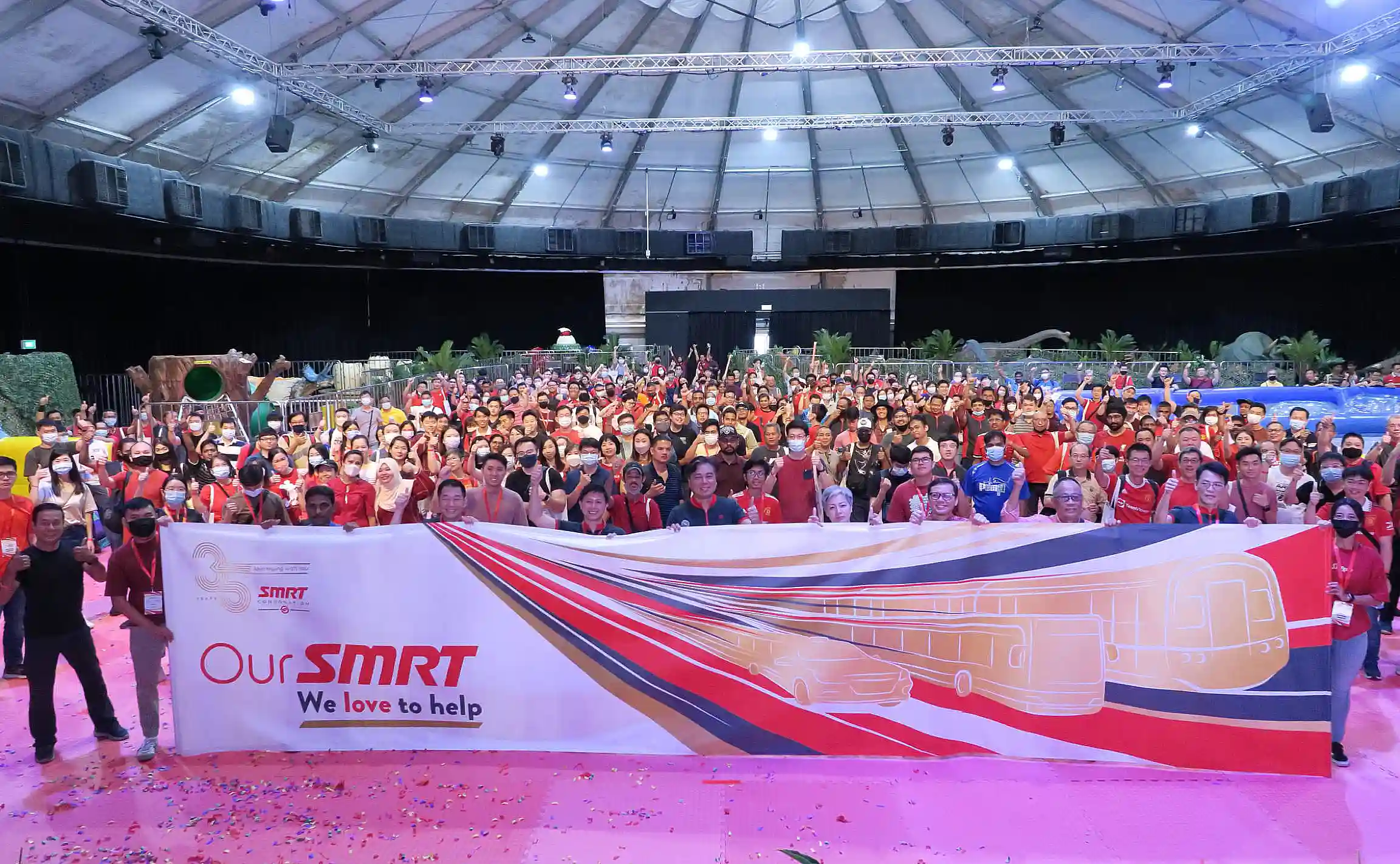 NTUC Club Quadrennial Report - A day of jubilee for more than 1,000 SMRT staff at Downtown East